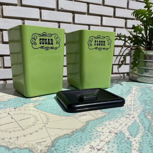 Vintage 70s Beacon Sugar and Flour Avocado Green Canister Set - Picture 1 of 8